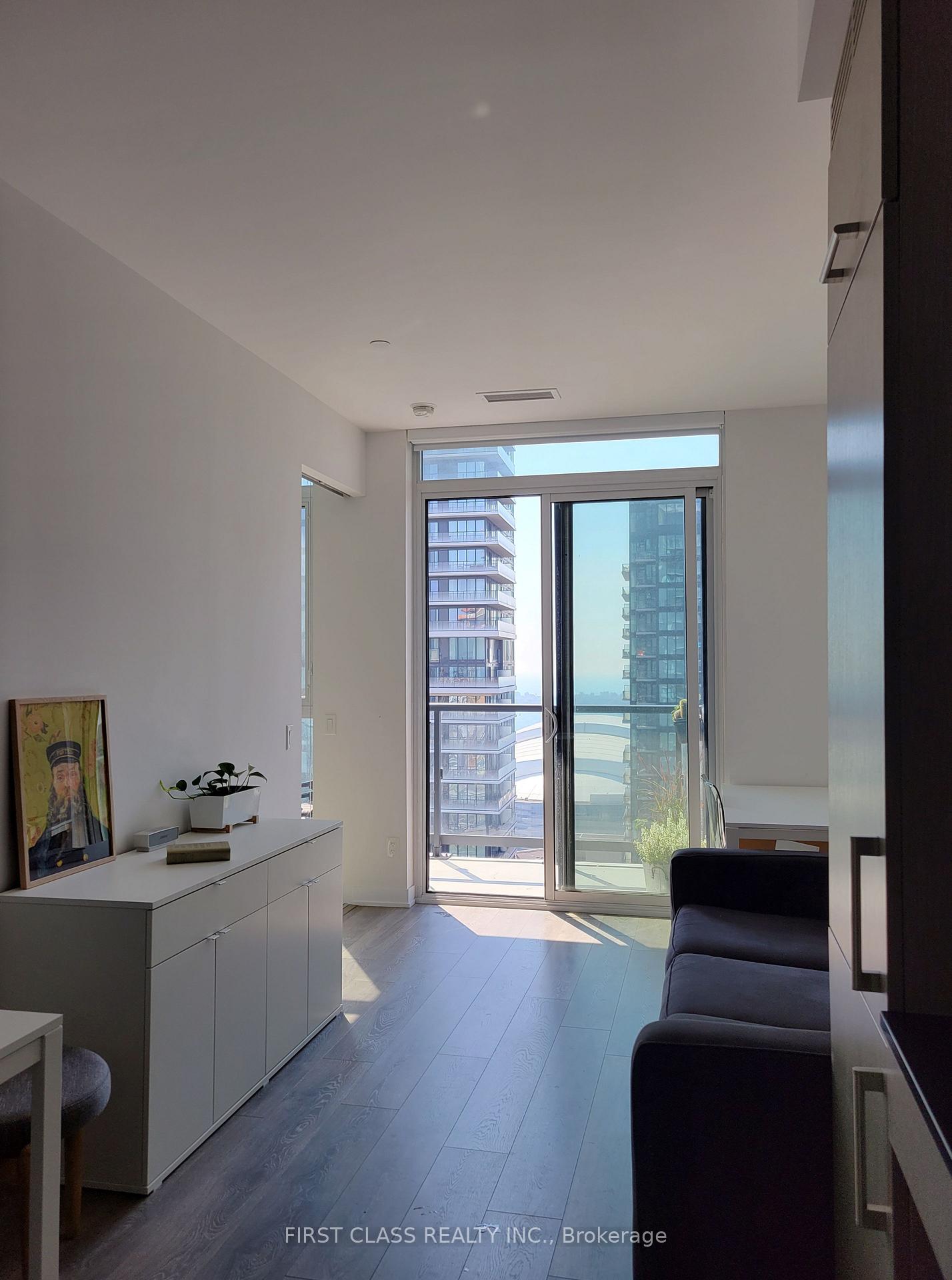Photo 4 of Unit 3901, 87 Peter Street, Toronto, Waterfront Communities — HOMEH