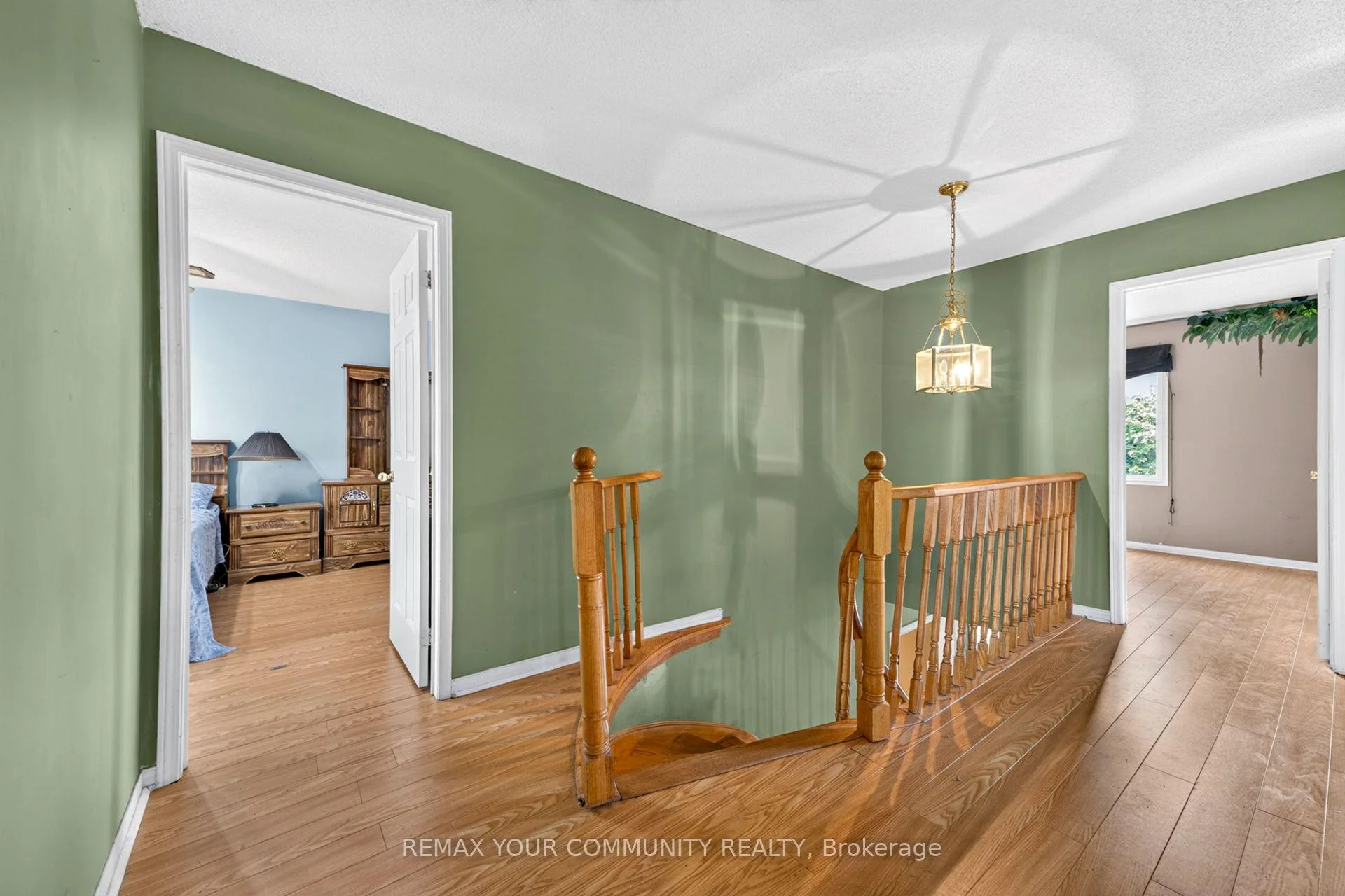 Photo 17 of 74 Richvale Drive, Brampton, Heart Lake East — HOMEH