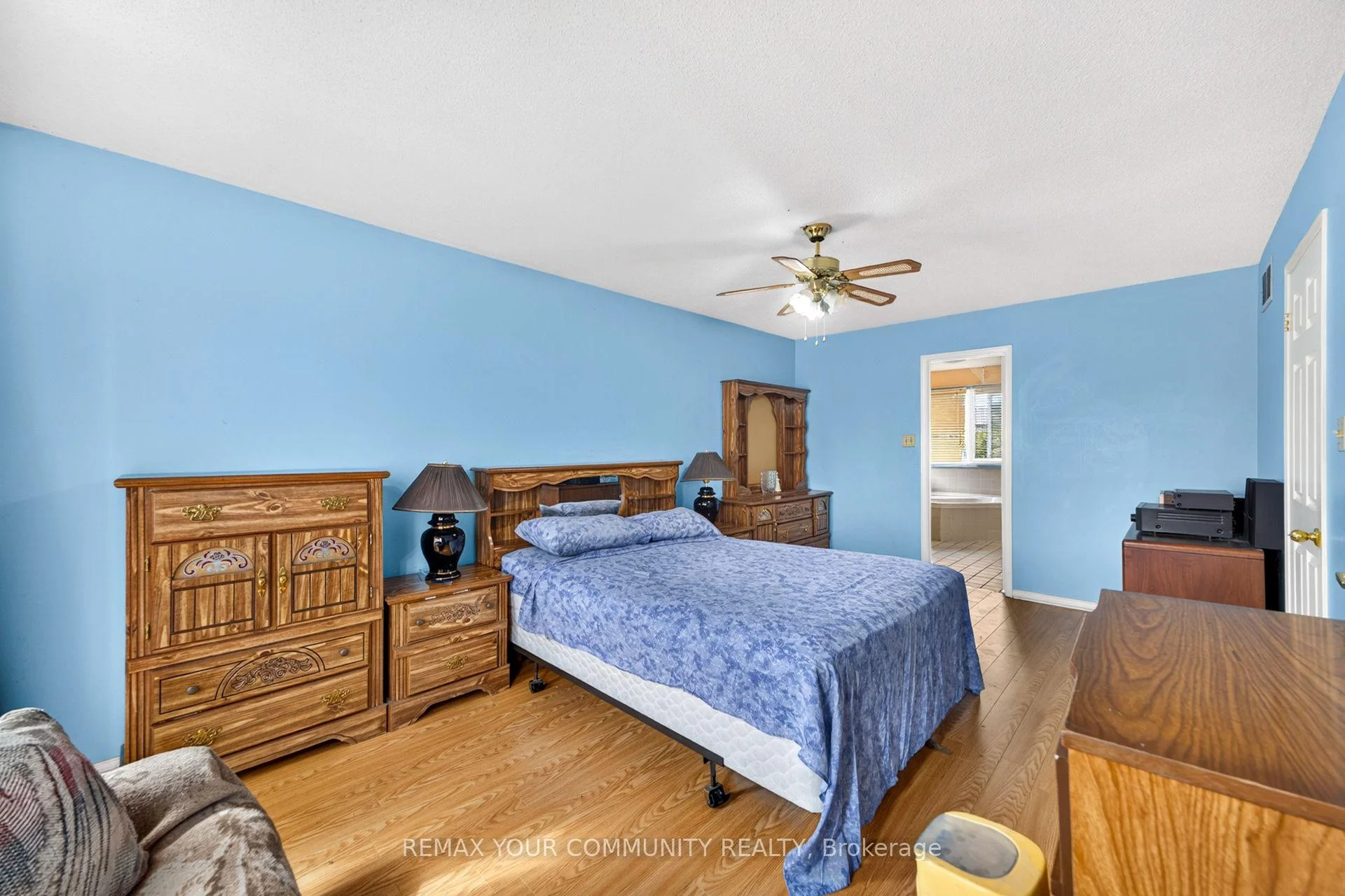Photo 18 of 74 Richvale Drive, Brampton, Heart Lake East — HOMEH