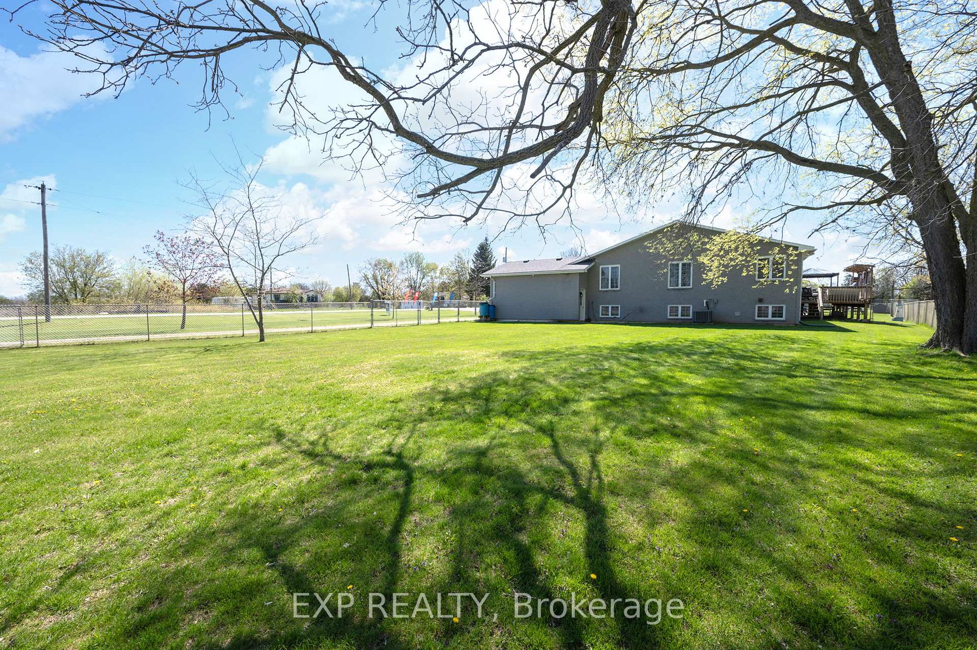 Photo 36 of 20437 Melbourne Road, Southwest Middlesex, Middlemiss — HOMEH