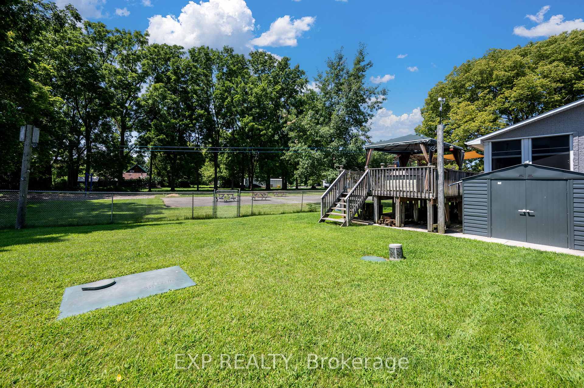 Photo 38 of 20437 Melbourne Road, Southwest Middlesex, Middlemiss — HOMEH