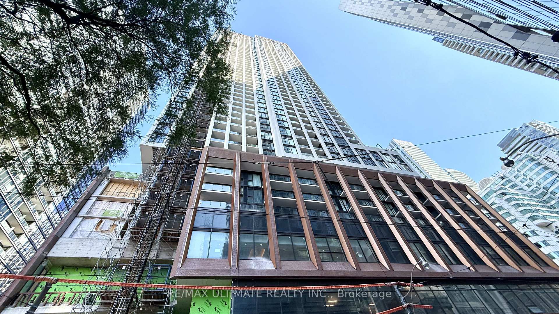 Photo 1 of Unit 916, 400 King Street W, Toronto, Waterfront Communities — HOMEH