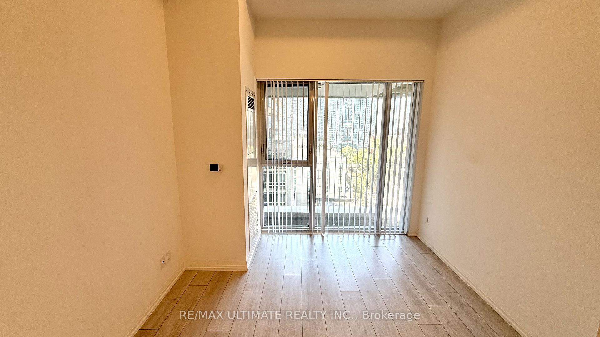 Photo 10 of Unit 916, 400 King Street W, Toronto, Waterfront Communities — HOMEH
