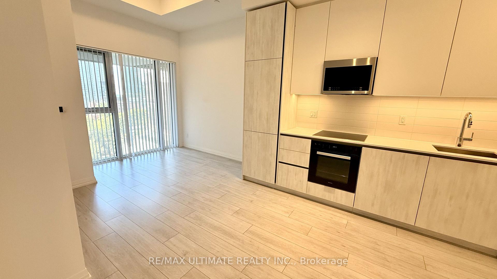 Photo 12 of Unit 916, 400 King Street W, Toronto, Waterfront Communities — HOMEH