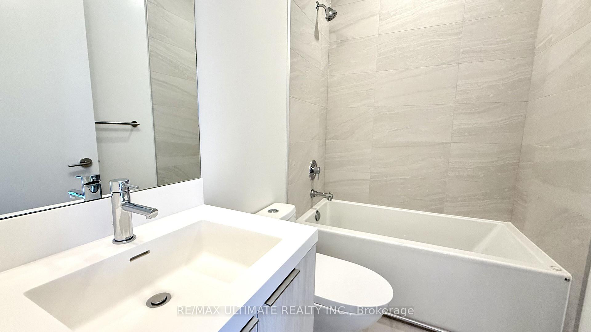 Photo 17 of Unit 916, 400 King Street W, Toronto, Waterfront Communities — HOMEH