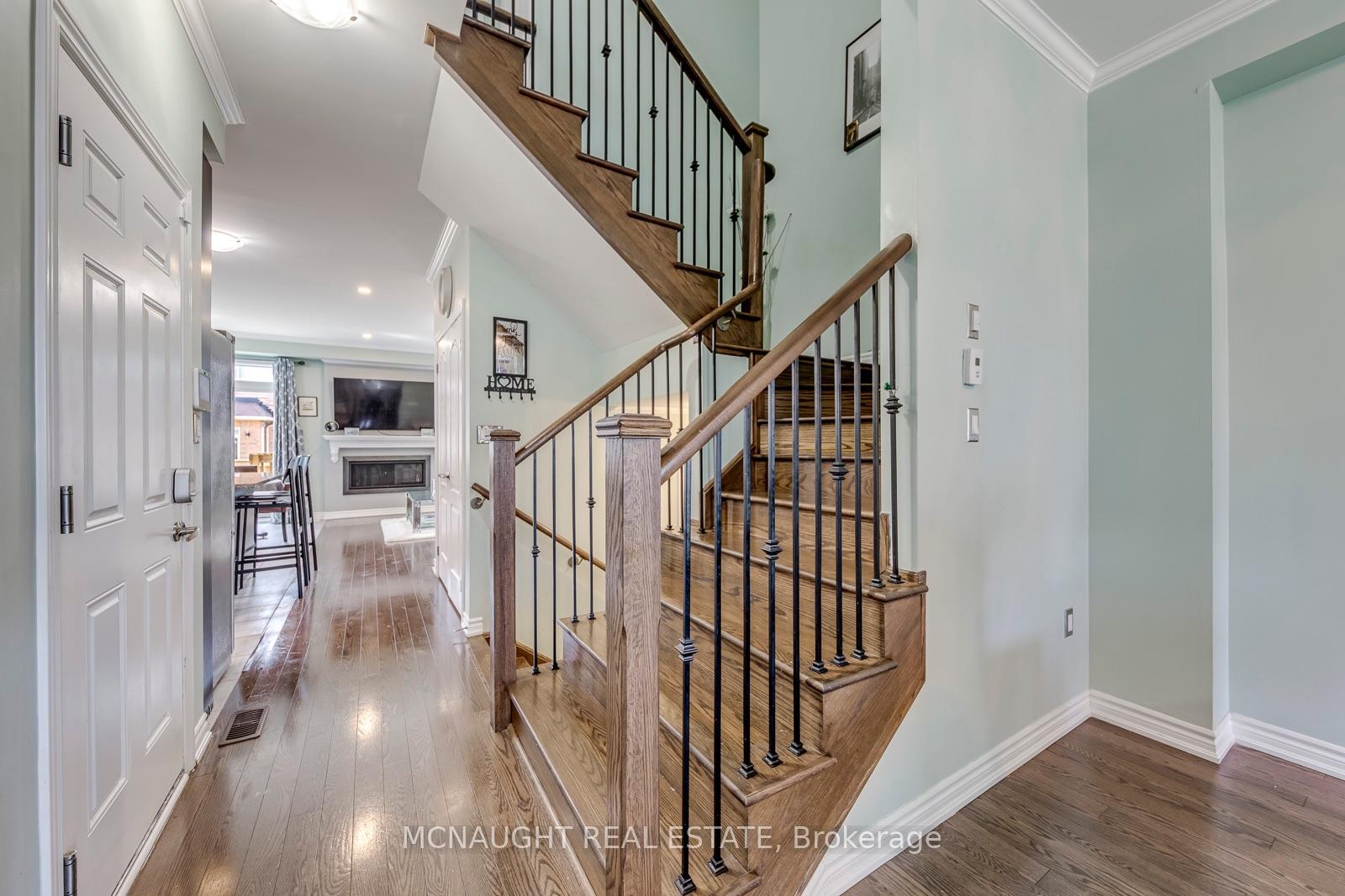 Photo 9 of 78 Folgate Crescent, Brampton, Sandringham-Wellington North — HOMEH