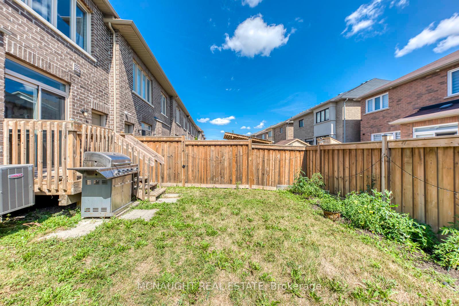 Photo 43 of 78 Folgate Crescent, Brampton, Sandringham-Wellington North — HOMEH