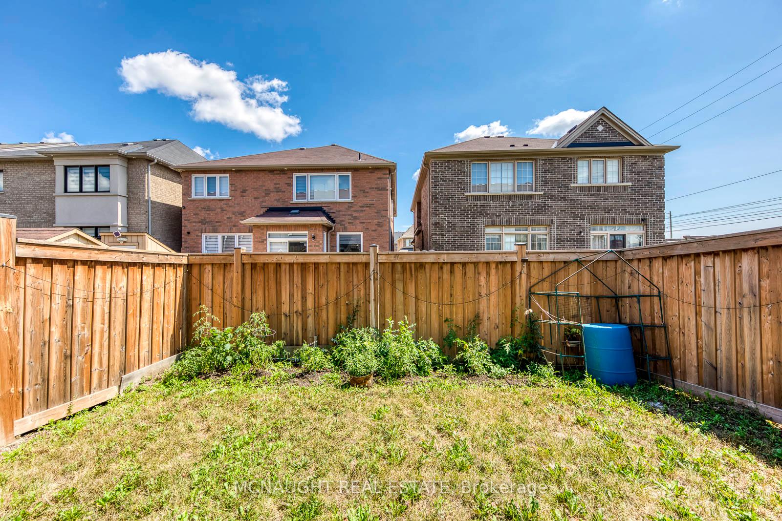 Photo 45 of 78 Folgate Crescent, Brampton, Sandringham-Wellington North — HOMEH