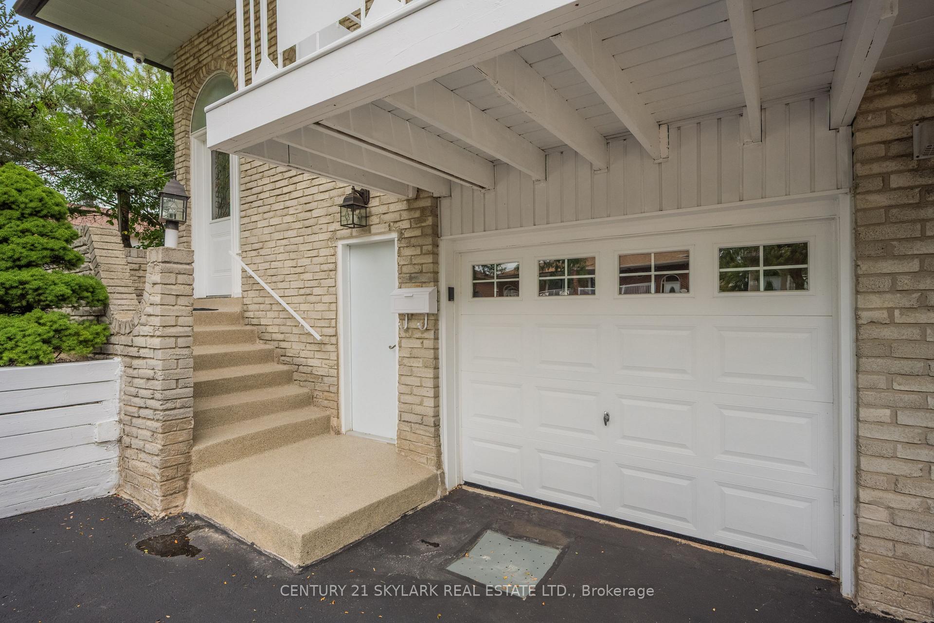 Photo 2 of 71 Abell Drive S, Brampton, Madoc — HOMEH