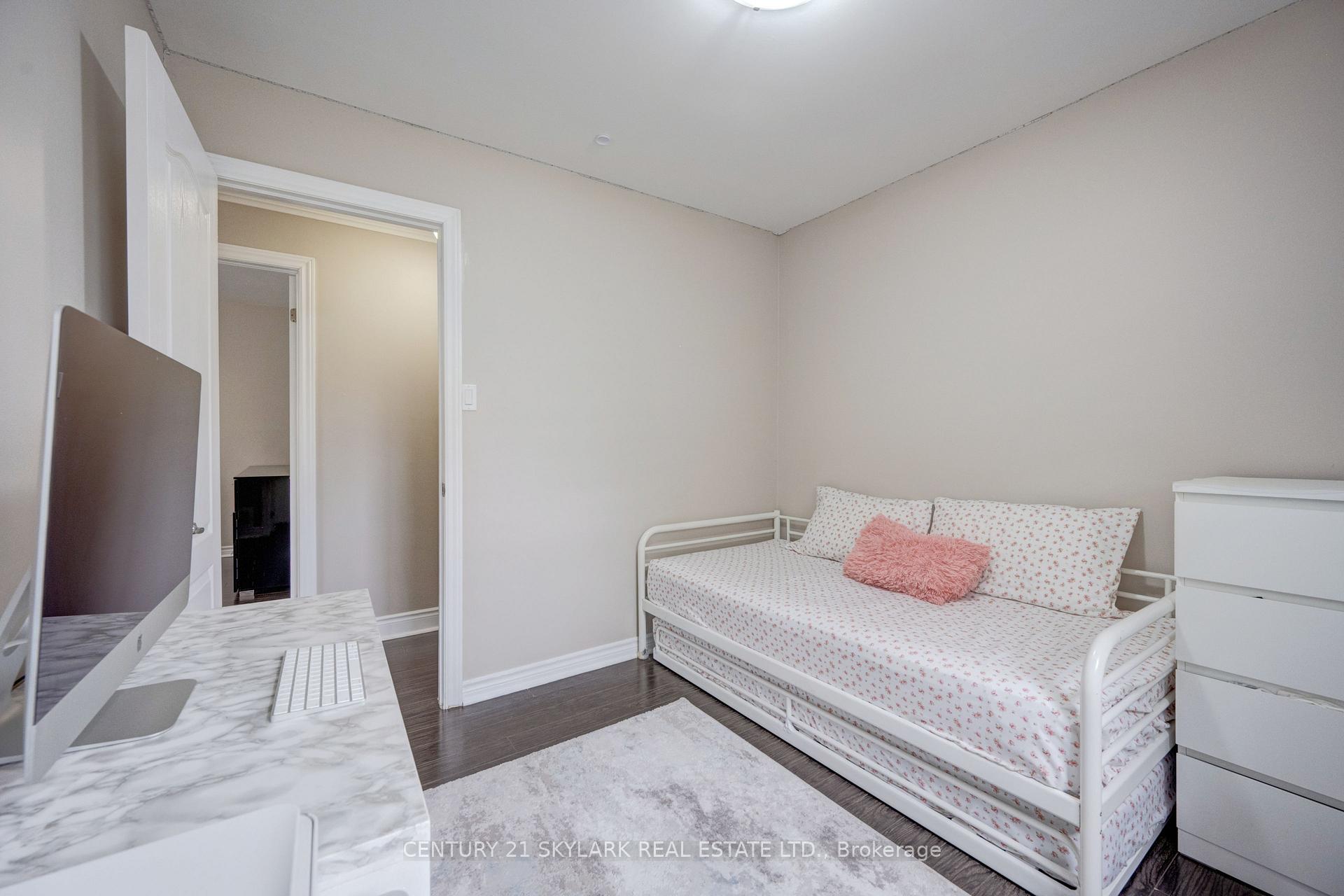 Photo 12 of 71 Abell Drive S, Brampton, Madoc — HOMEH