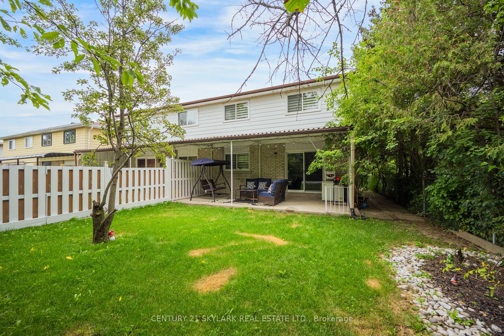 Photo 38 of 71 Abell Drive S, Brampton, Madoc — HOMEH