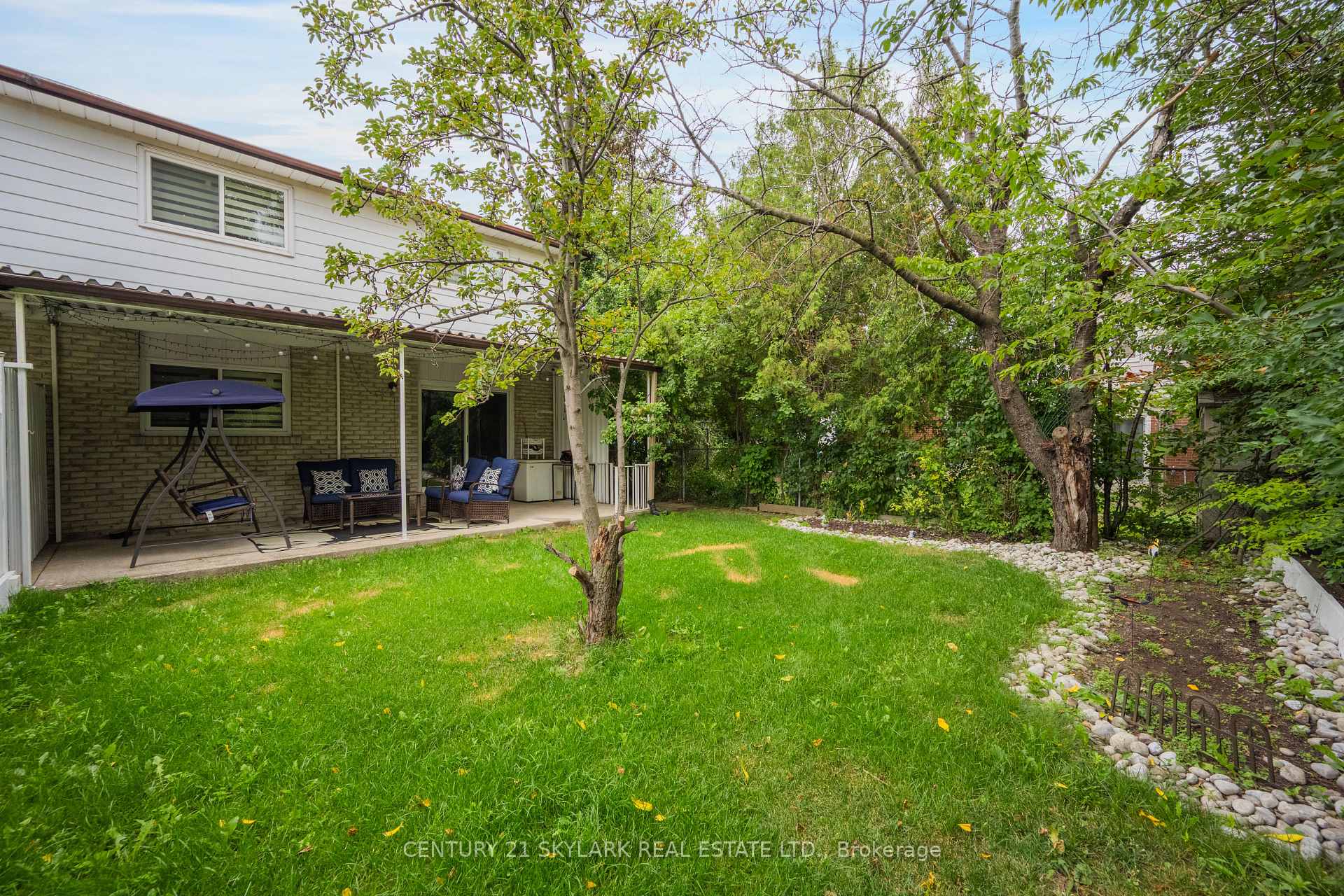 Photo 39 of 71 Abell Drive S, Brampton, Madoc — HOMEH