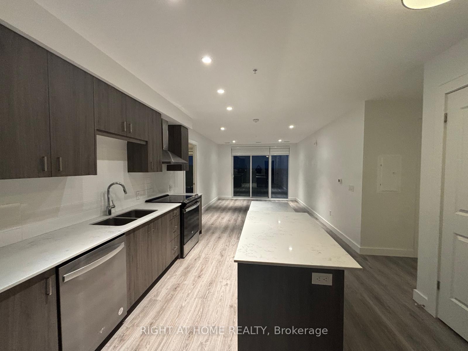 Photo 4 of Unit 2007, 15 Glebe Street, Cambridge, St. Andrews Estates — HOMEH