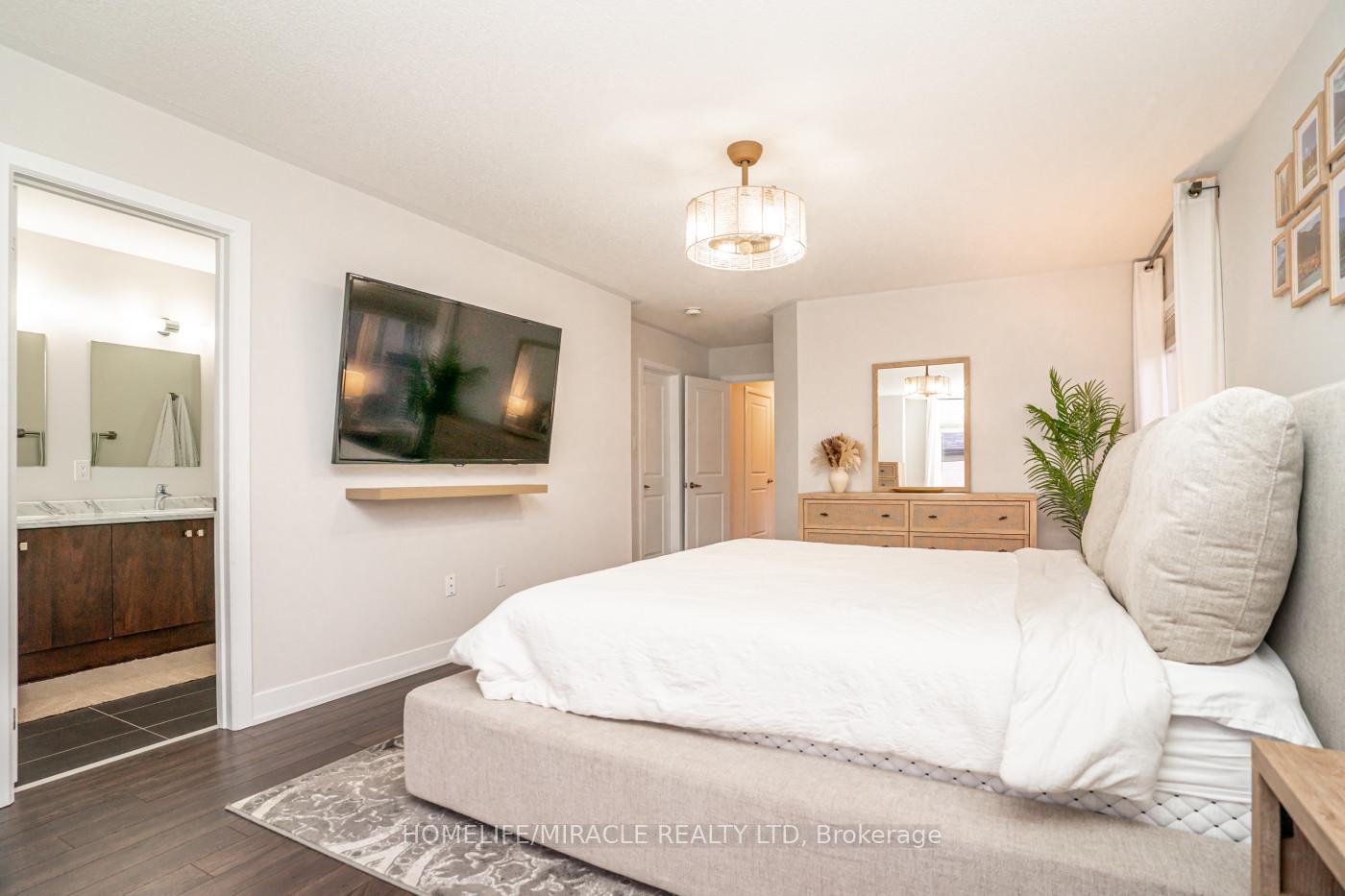 Photo 16 of Unit 136, 58 Donald Fleming Way, Whitby, Pringle Creek — HOMEH