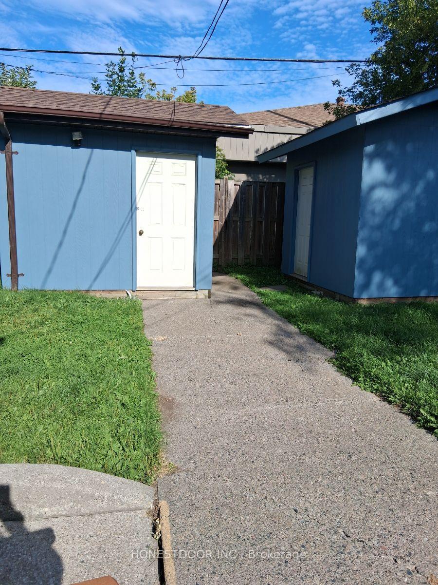 Photo 4 of 228 Archibald Street S, Thunder Bay, McKeller Park — HOMEH