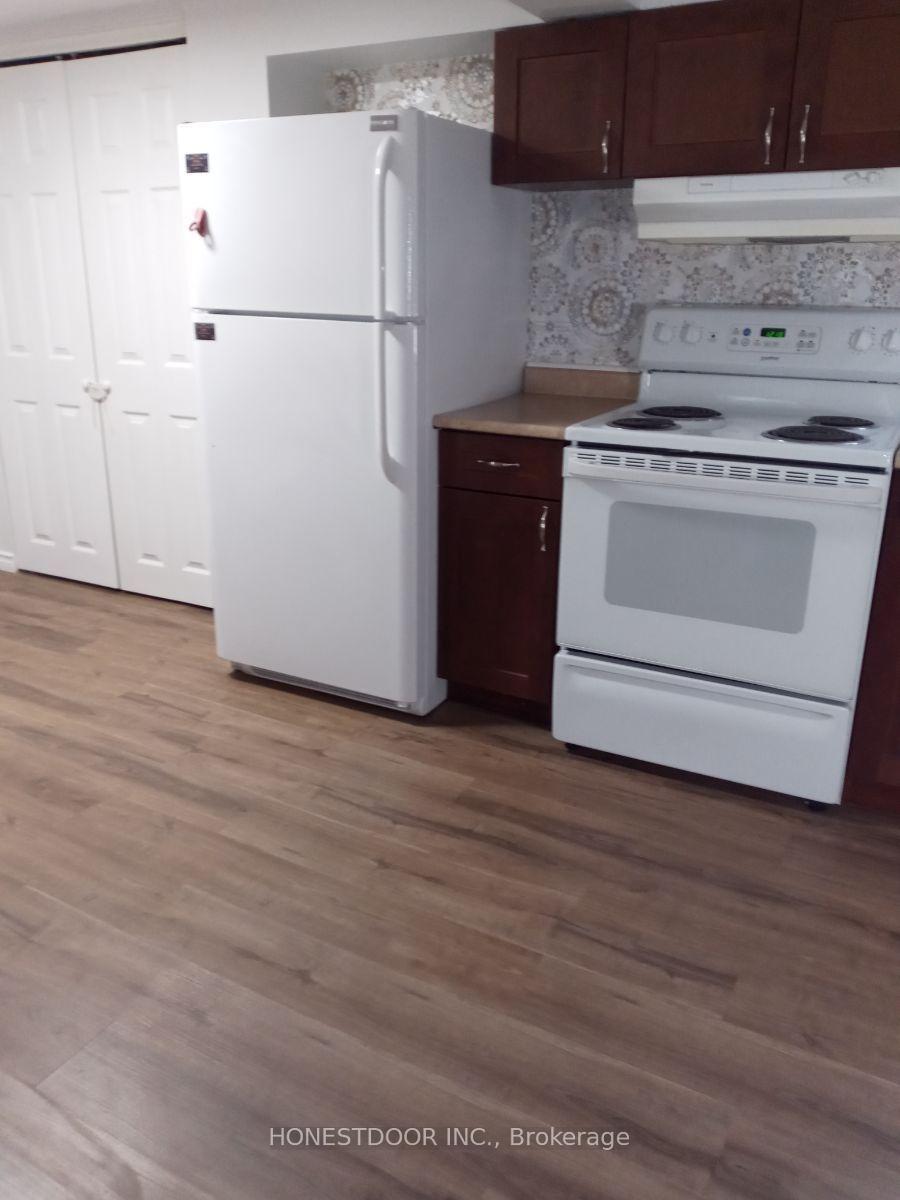 Photo 7 of 228 Archibald Street S, Thunder Bay, McKeller Park — HOMEH