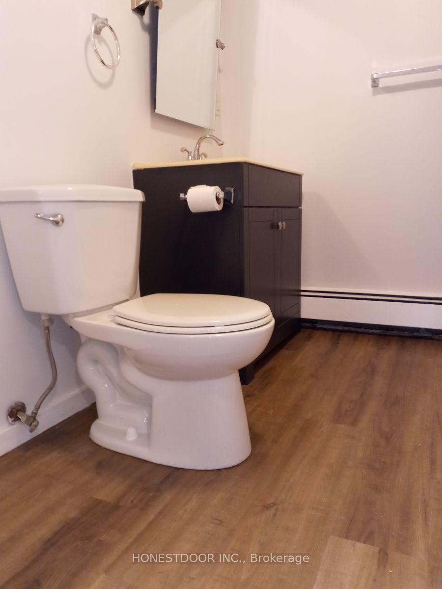 Photo 12 of 228 Archibald Street S, Thunder Bay, McKeller Park — HOMEH