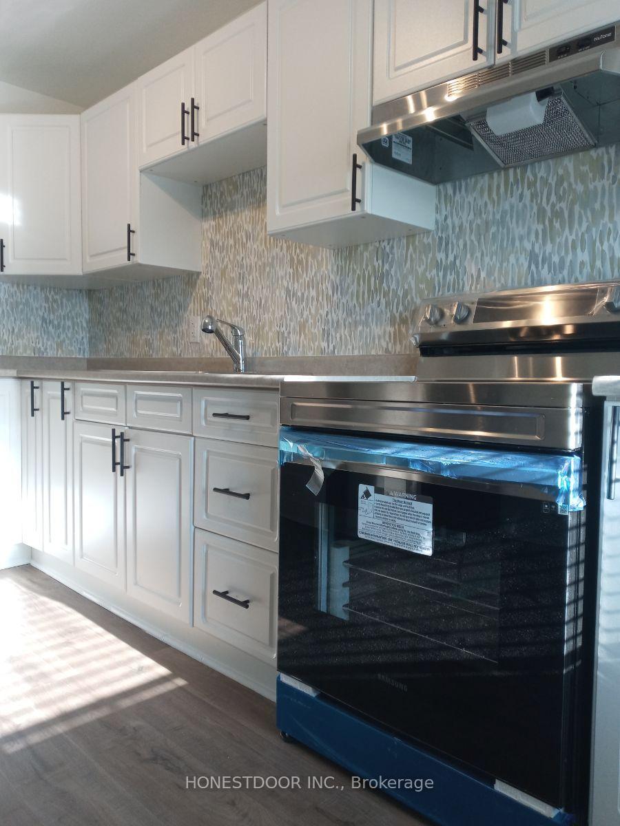 Photo 14 of 228 Archibald Street S, Thunder Bay, McKeller Park — HOMEH