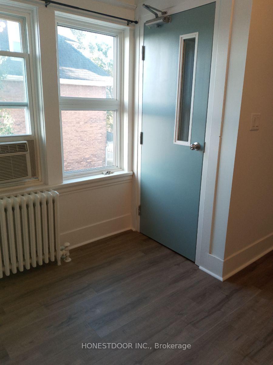 Photo 17 of 228 Archibald Street S, Thunder Bay, McKeller Park — HOMEH