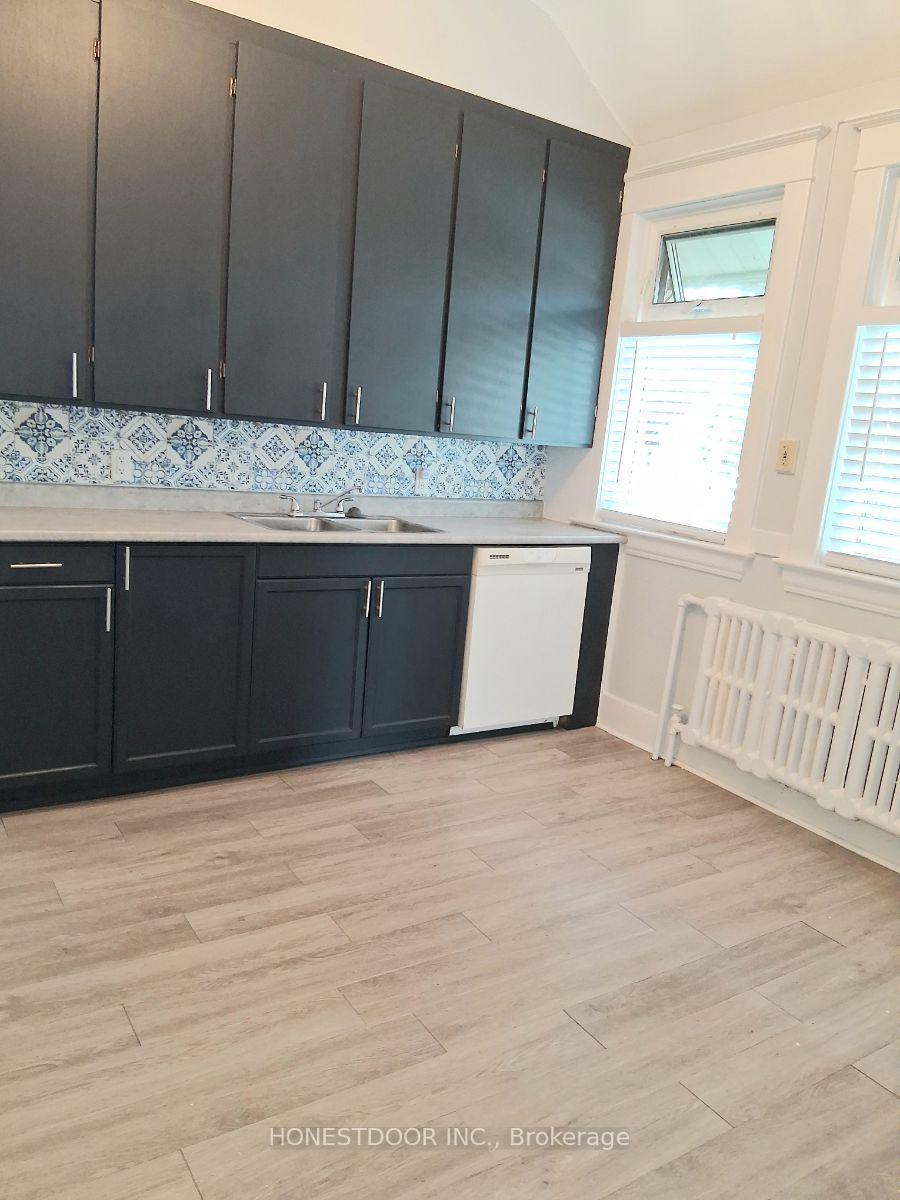 Photo 18 of 228 Archibald Street S, Thunder Bay, McKeller Park — HOMEH