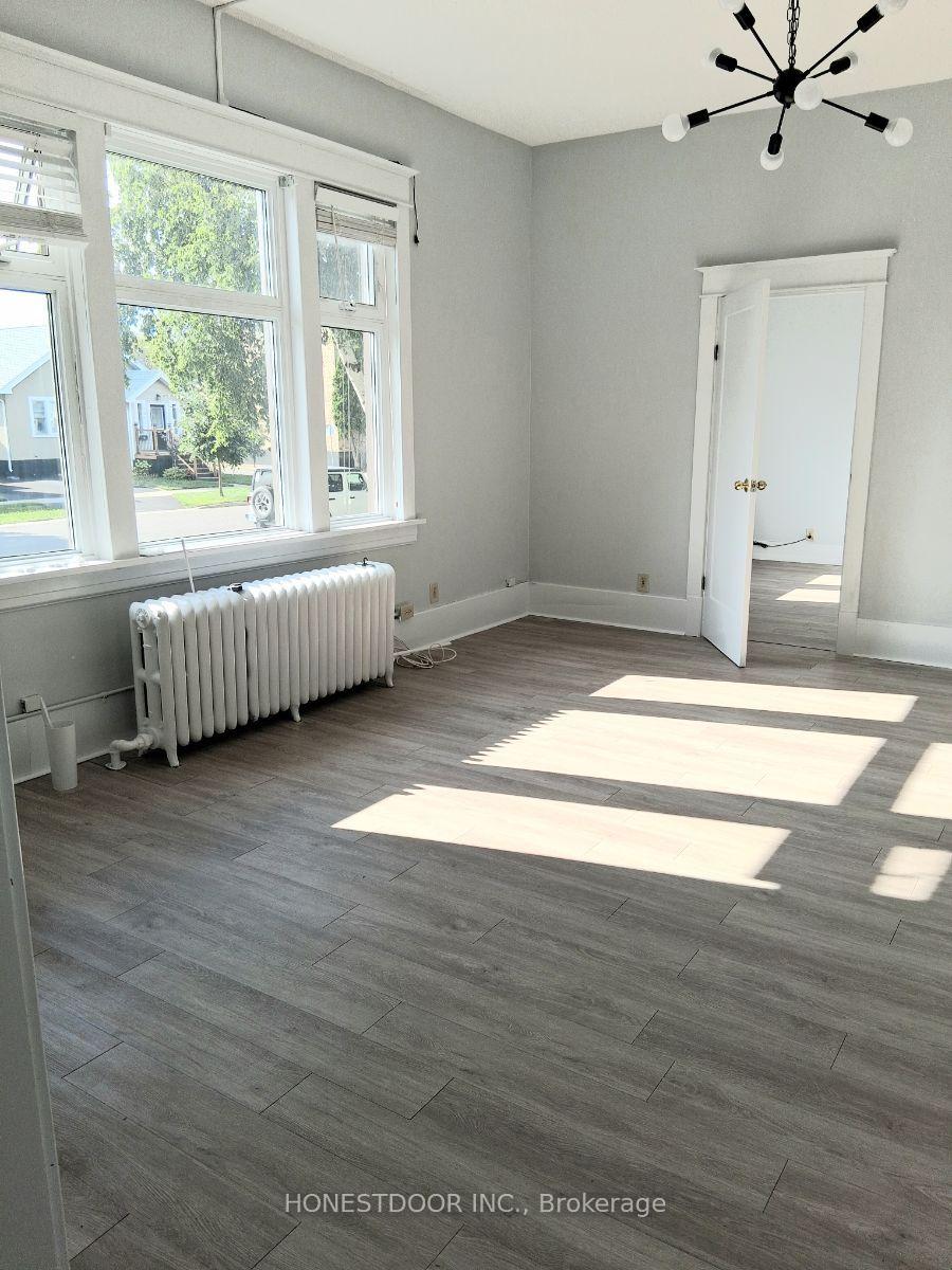 Photo 23 of 228 Archibald Street S, Thunder Bay, McKeller Park — HOMEH