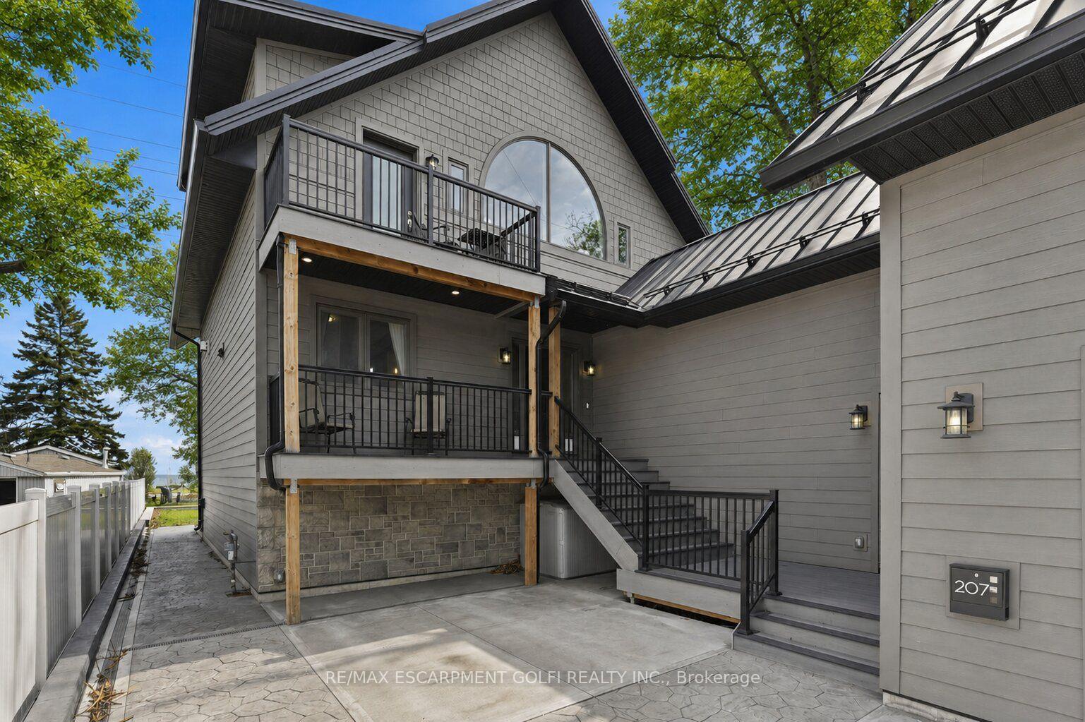 Photo 3 of 207 Beach Boulevard, Hamilton, Hamilton Beach — HOMEH