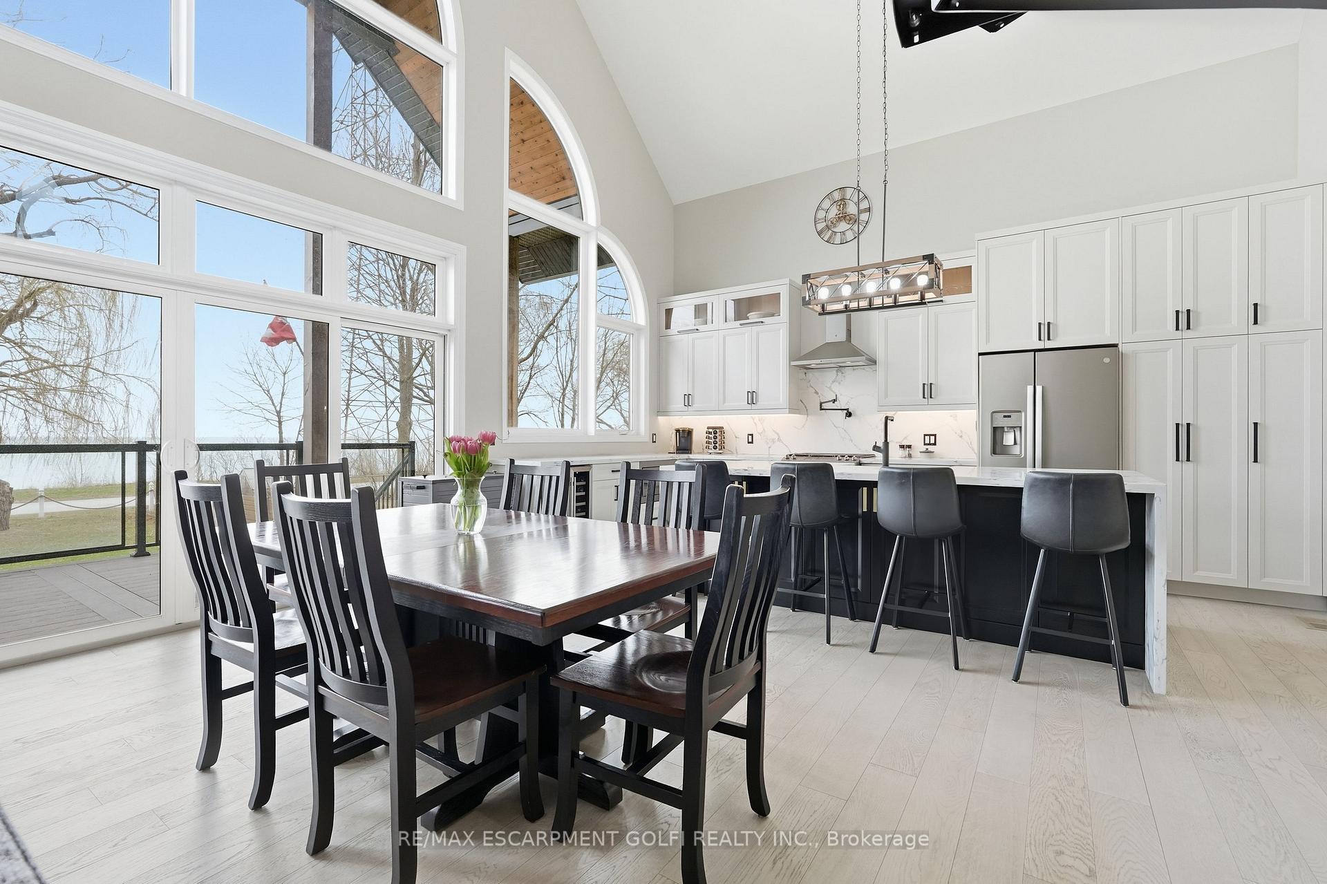 Photo 13 of 207 Beach Boulevard, Hamilton, Hamilton Beach — HOMEH