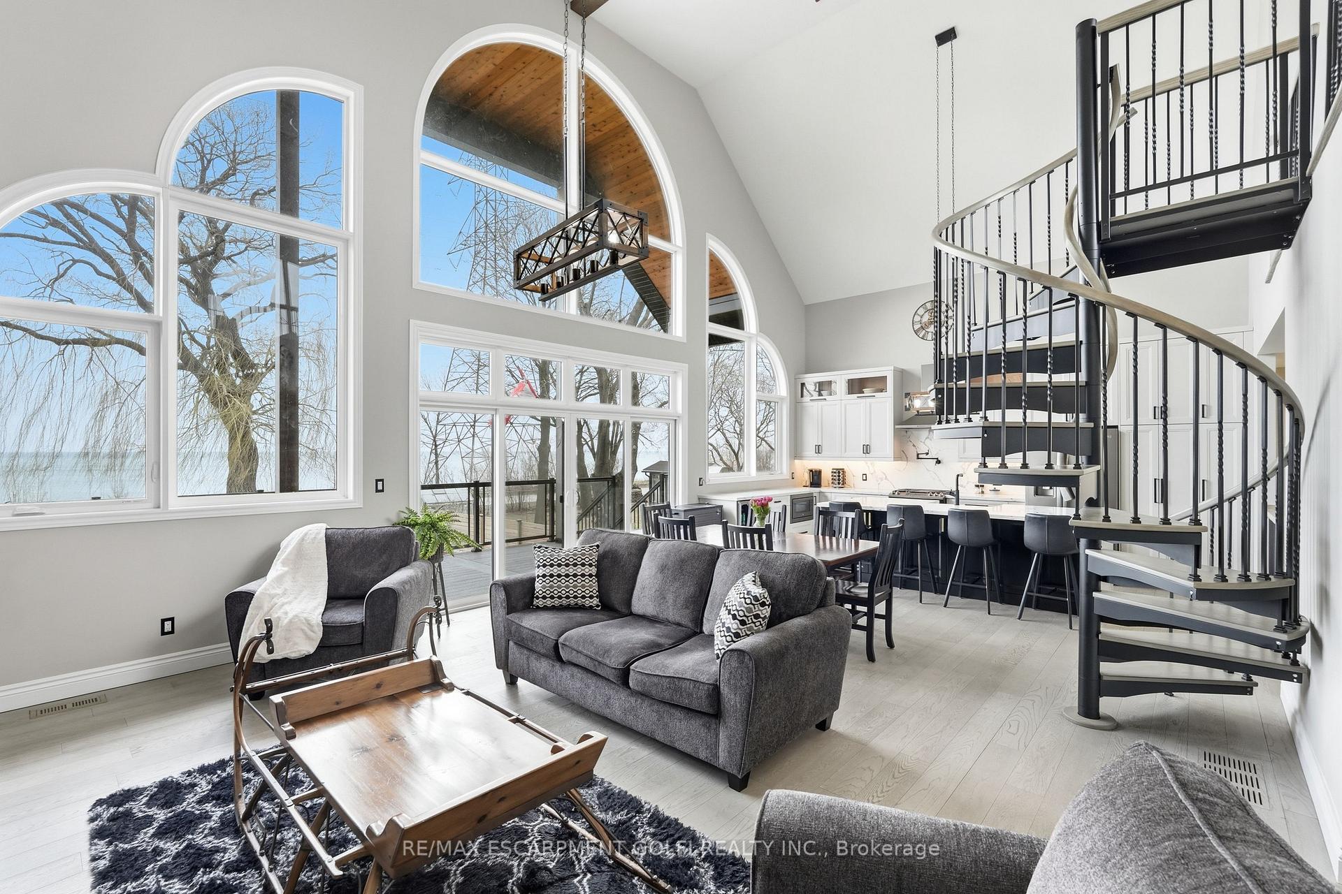 Photo 15 of 207 Beach Boulevard, Hamilton, Hamilton Beach — HOMEH
