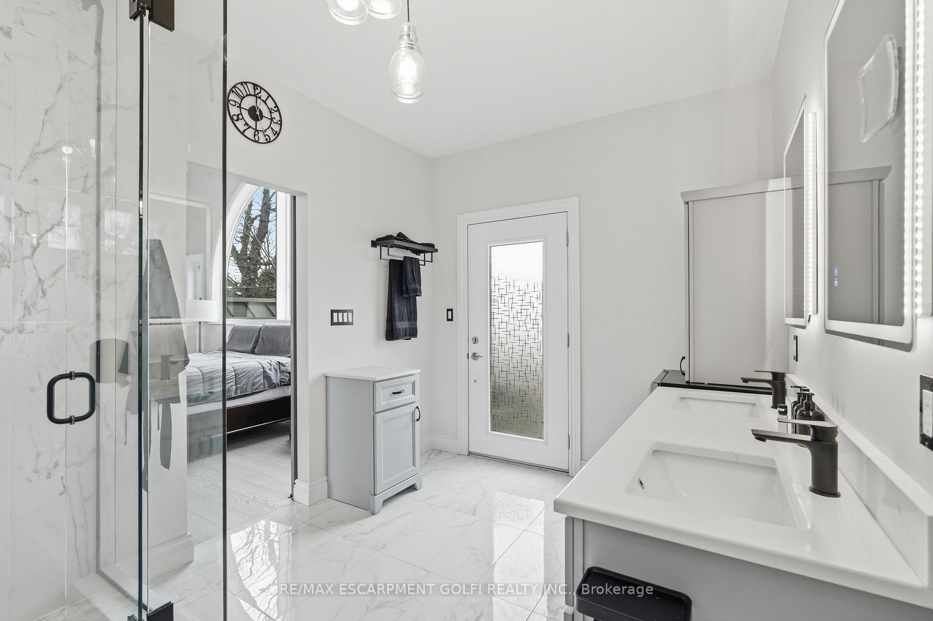 Photo 23 of 207 Beach Boulevard, Hamilton, Hamilton Beach — HOMEH