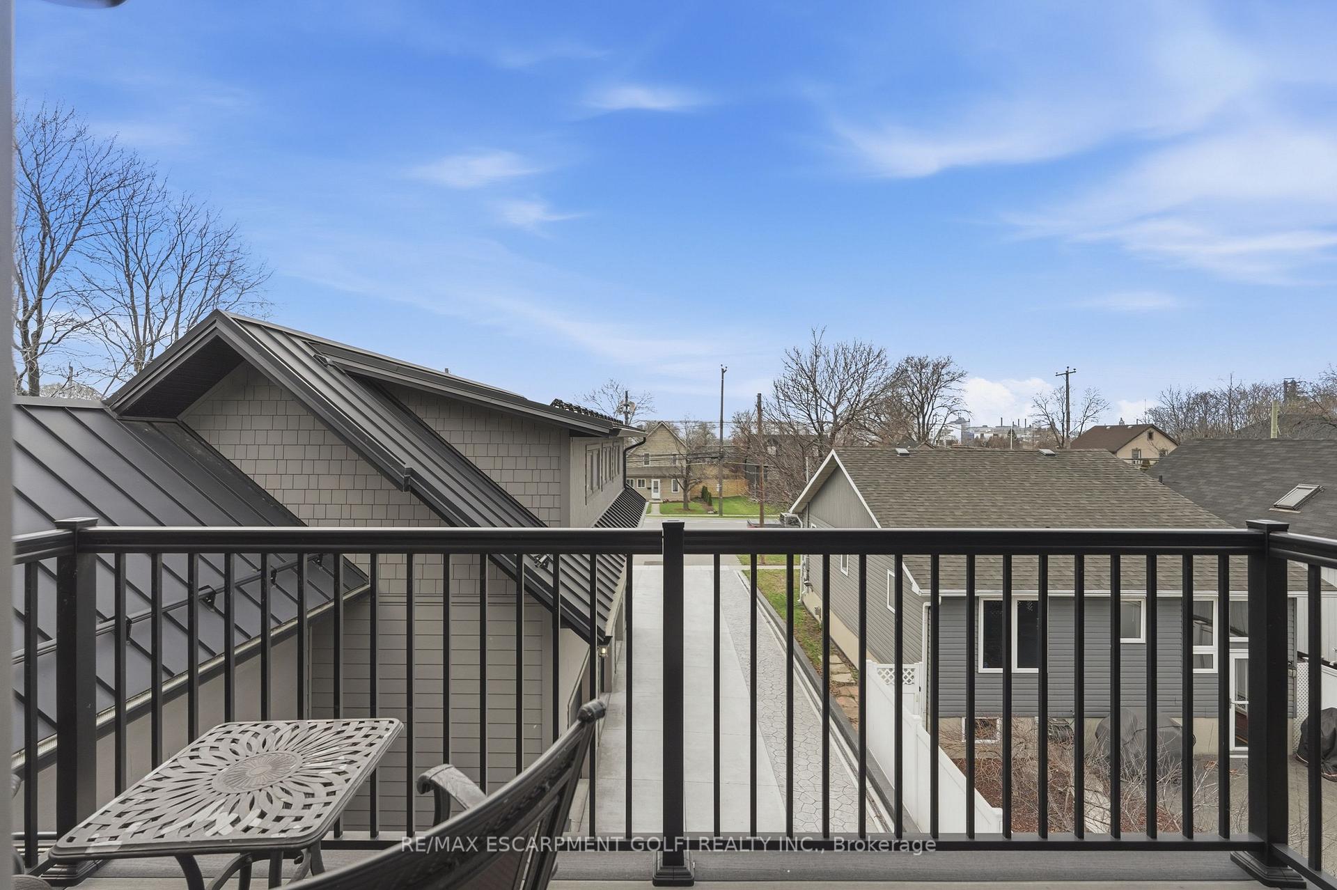 Photo 24 of 207 Beach Boulevard, Hamilton, Hamilton Beach — HOMEH