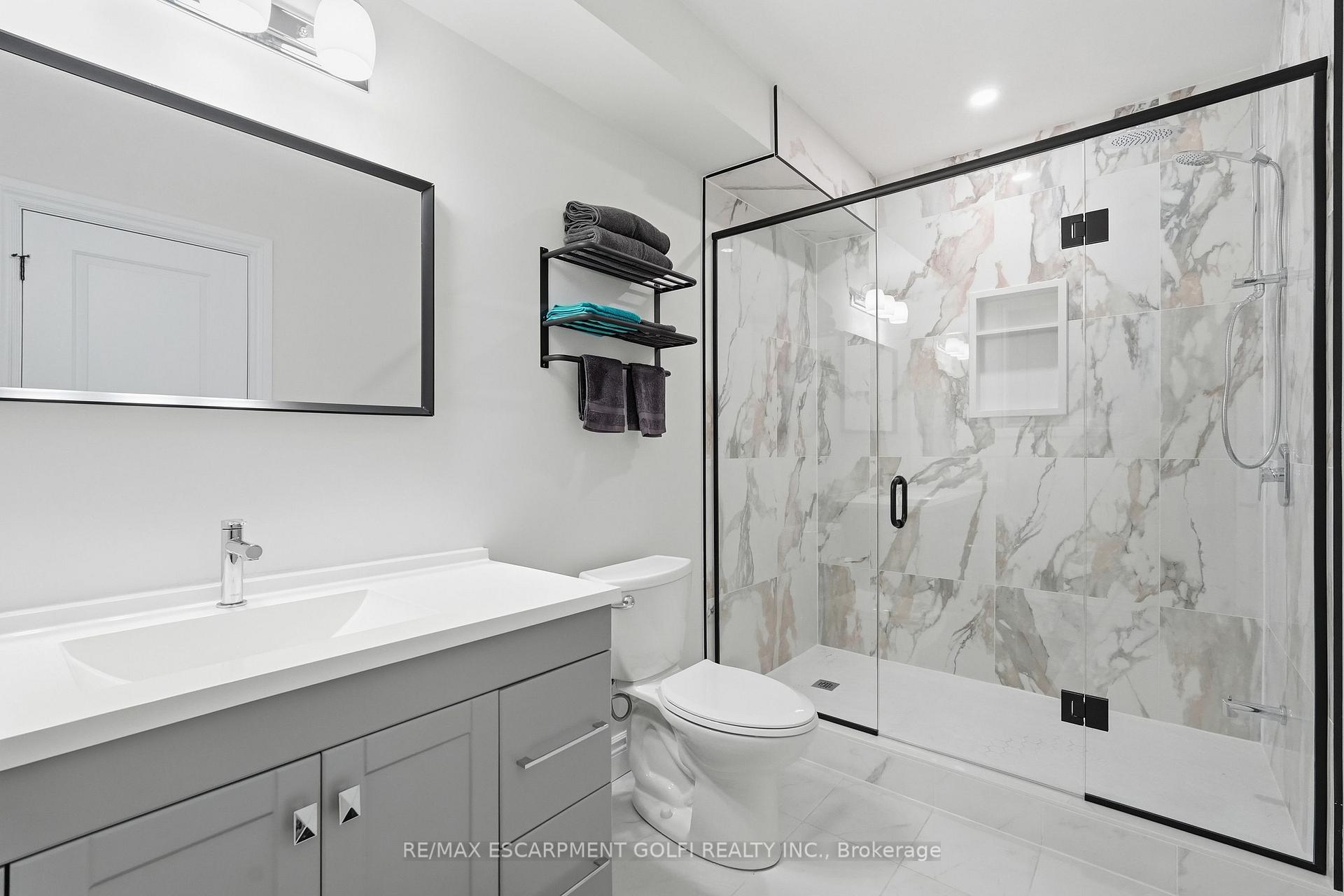 Photo 33 of 207 Beach Boulevard, Hamilton, Hamilton Beach — HOMEH