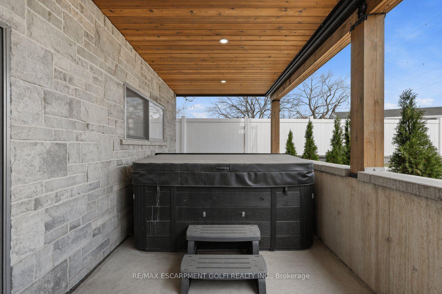 Photo 37 of 207 Beach Boulevard, Hamilton, Hamilton Beach — HOMEH