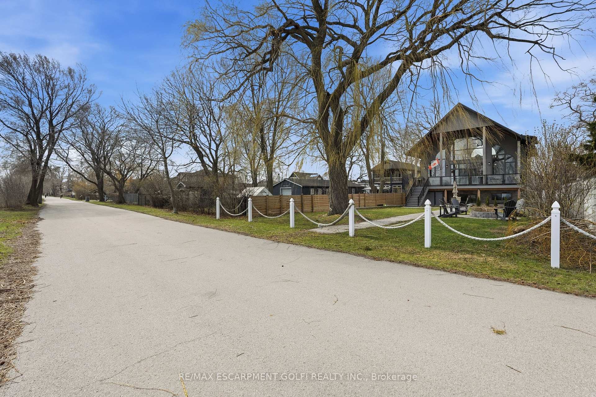 Photo 43 of 207 Beach Boulevard, Hamilton, Hamilton Beach — HOMEH