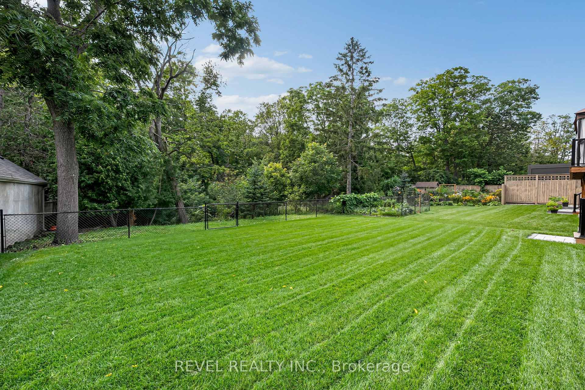 Photo 45 of 1472 Highbush Trail, Pickering, Woodlands — HOMEH