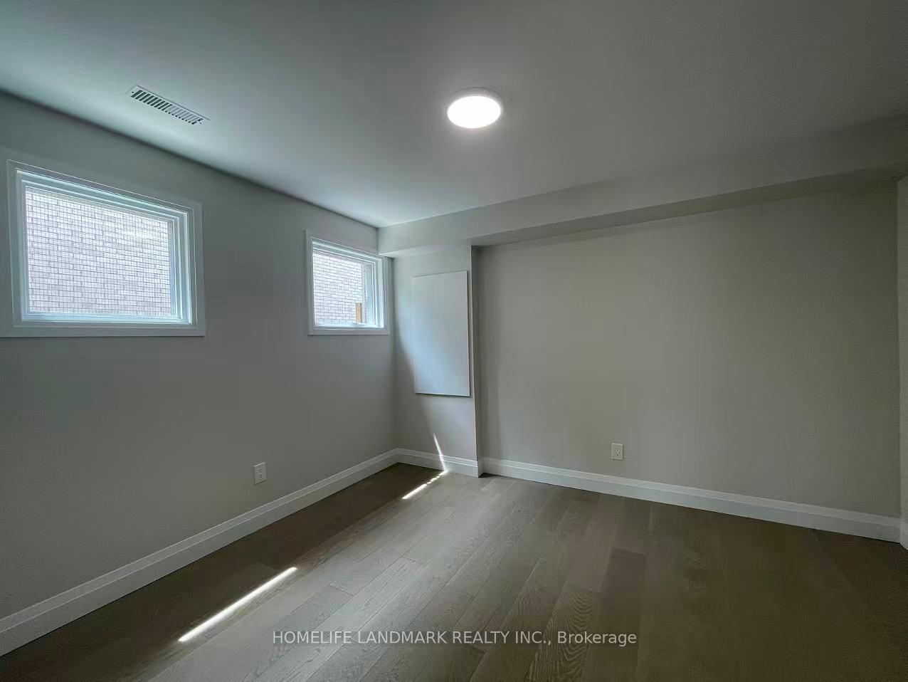 Photo 12 of Unit Unit 2, 17 Rosemeade Avenue, Etobicoke, Stonegate-Queensway — HOMEH
