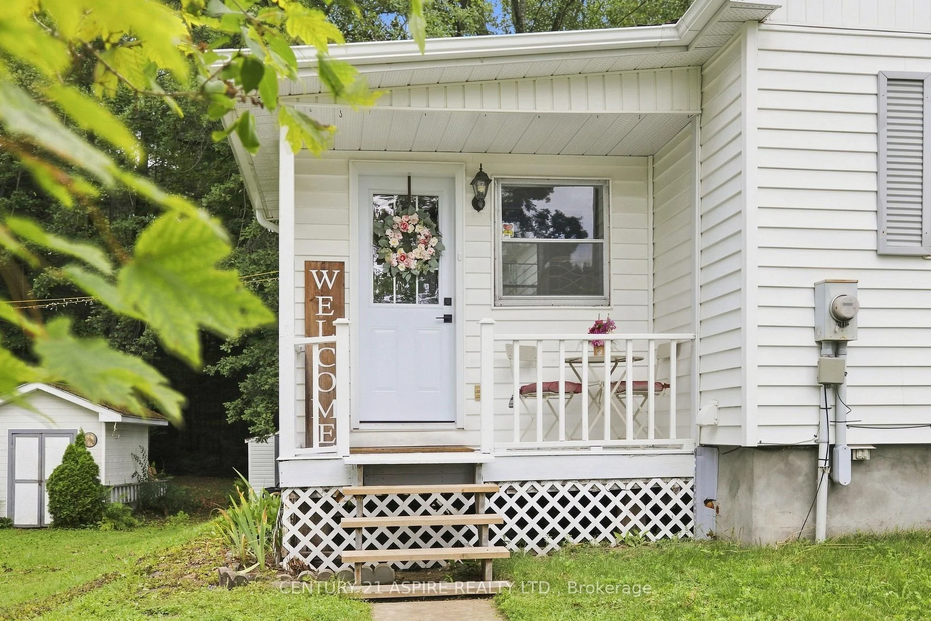Photo 3 of 2583 B Line Road, Laurentian Valley, Laurentian Valley — HOMEH