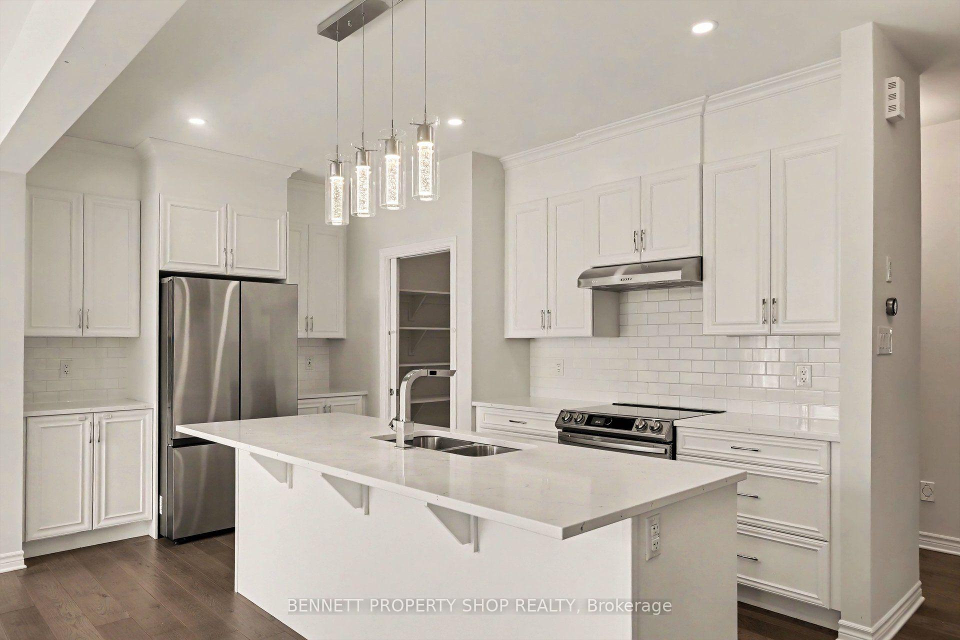 Photo 10 of 396 Ventoux Avenue, Ottawa, Notting Hill/Summerside — HOMEH