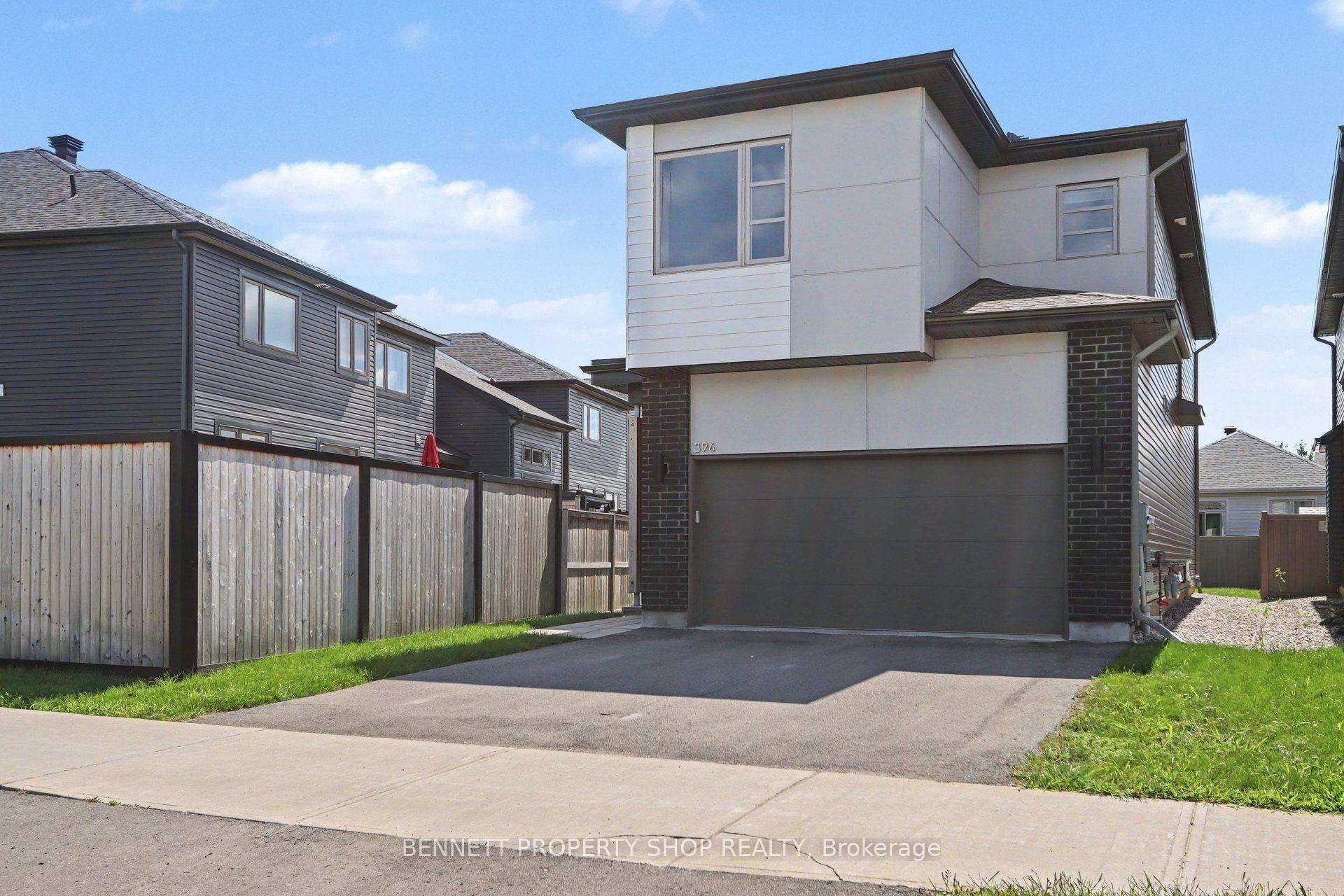 Photo 3 of 396 Ventoux Avenue, Ottawa, Notting Hill/Summerside — HOMEH