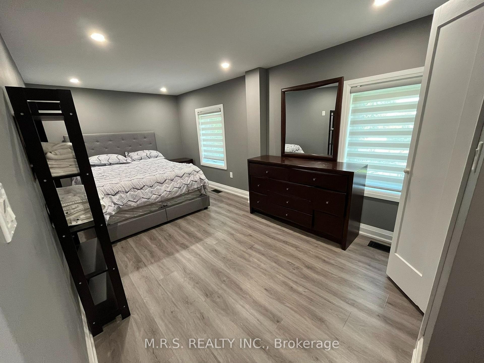 Photo 7 of Unit 2, 26 Hillcrest Avenue, Brampton, Queen Street Corridor — HOMEH