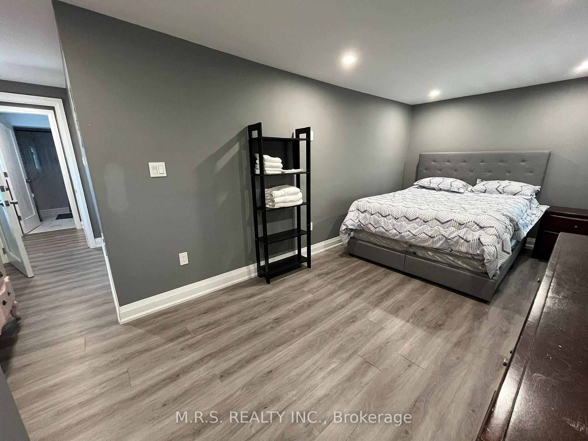 Photo 8 of Unit 2, 26 Hillcrest Avenue, Brampton, Queen Street Corridor — HOMEH