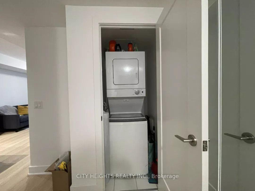 Photo 10 of Unit 2002, 2545 Simcoe Street N, Oshawa, Windfields — HOMEH