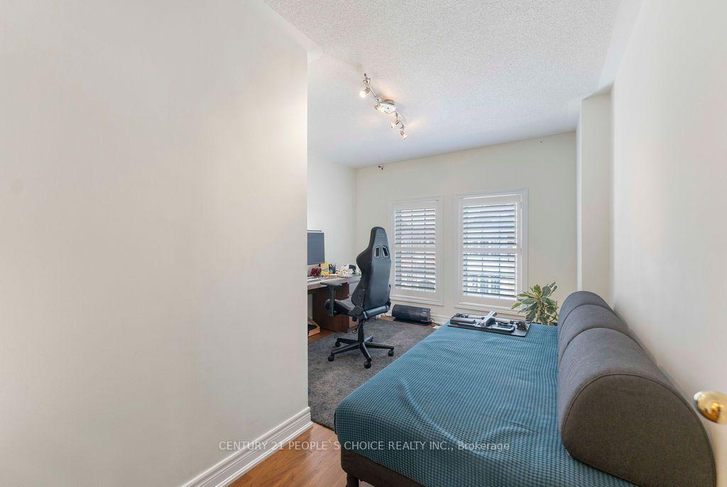 Photo 40 of Unit 40, 230 Paisley Boulevard W, Mississauga, Cooksville — HOMEH