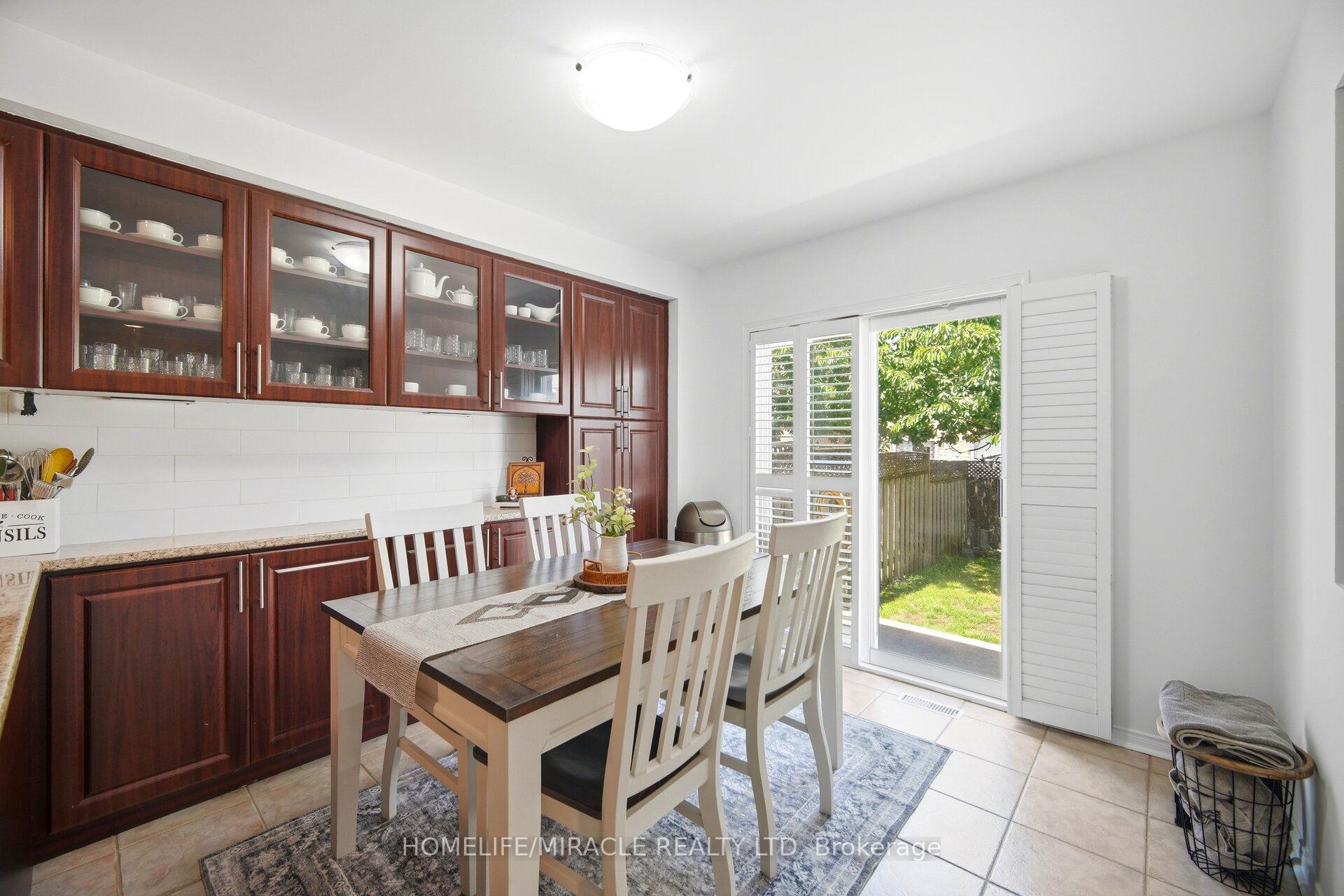 Photo 13 of 16 Capistro Street, Brampton, Fletcher's Meadow — HOMEH