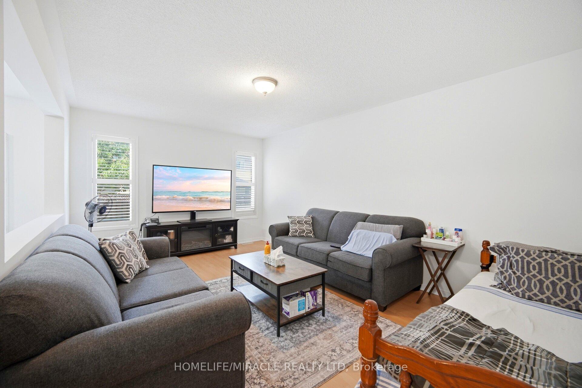 Photo 15 of 16 Capistro Street, Brampton, Fletcher's Meadow — HOMEH