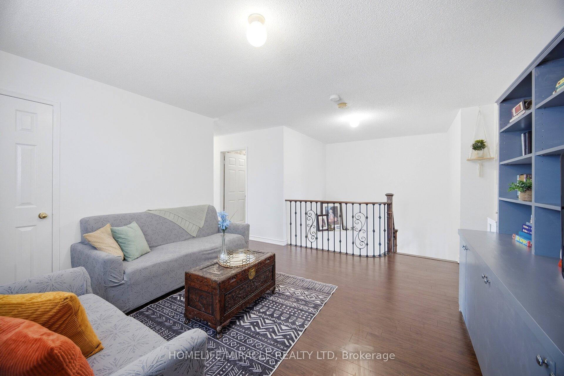 Photo 23 of 16 Capistro Street, Brampton, Fletcher's Meadow — HOMEH