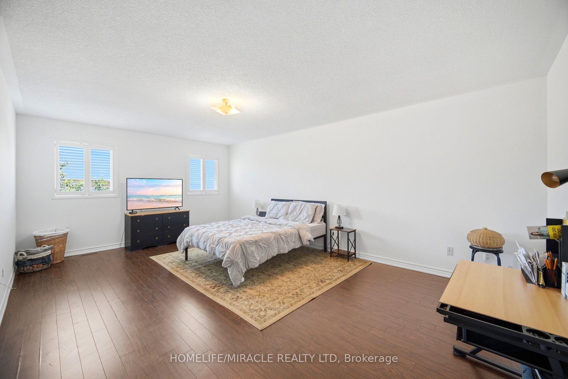 Photo 24 of 16 Capistro Street, Brampton, Fletcher's Meadow — HOMEH