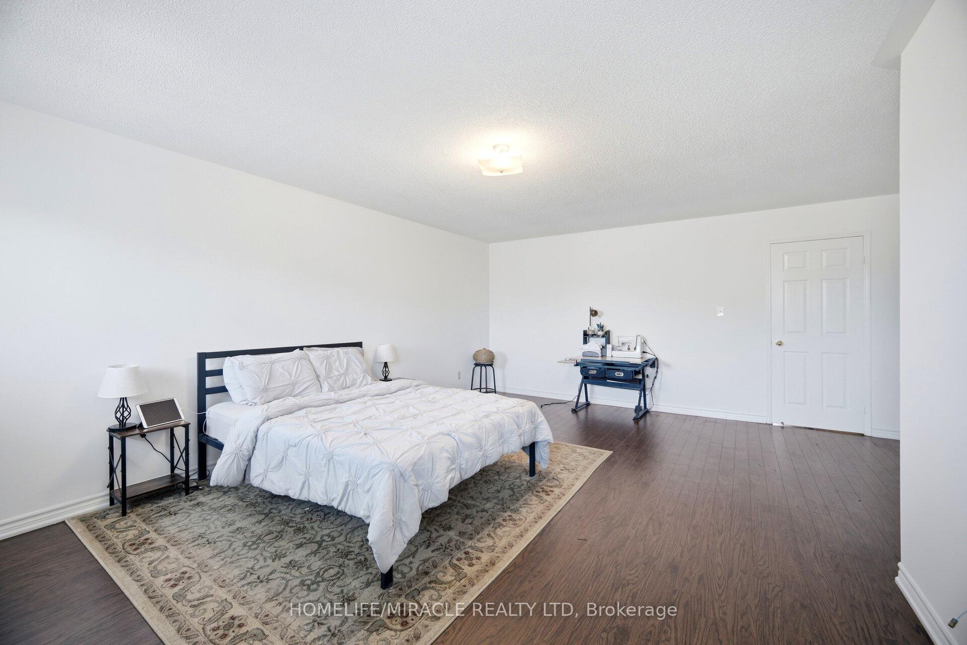 Photo 25 of 16 Capistro Street, Brampton, Fletcher's Meadow — HOMEH