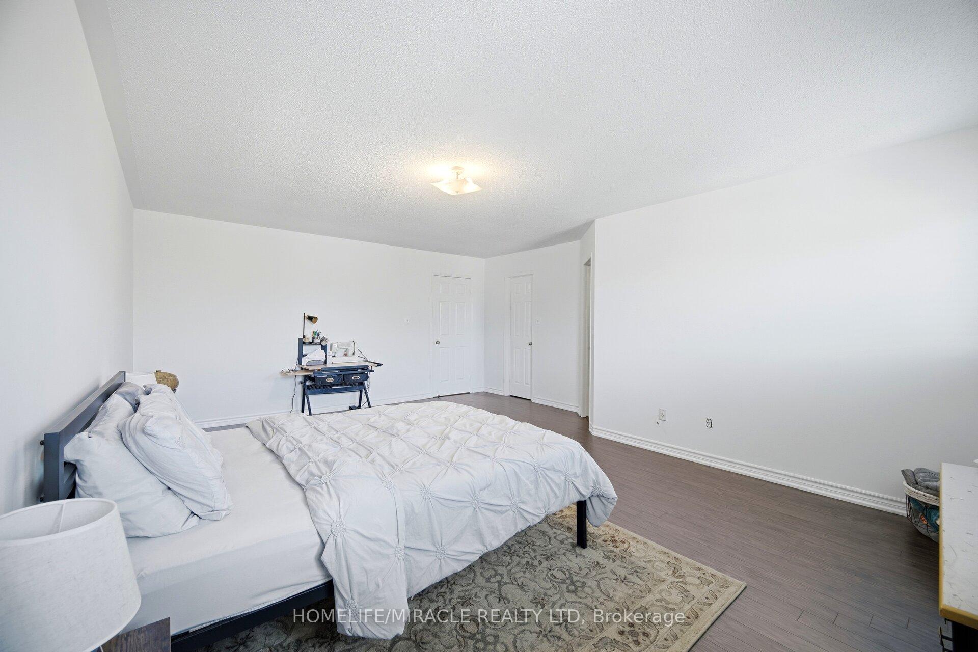 Photo 26 of 16 Capistro Street, Brampton, Fletcher's Meadow — HOMEH
