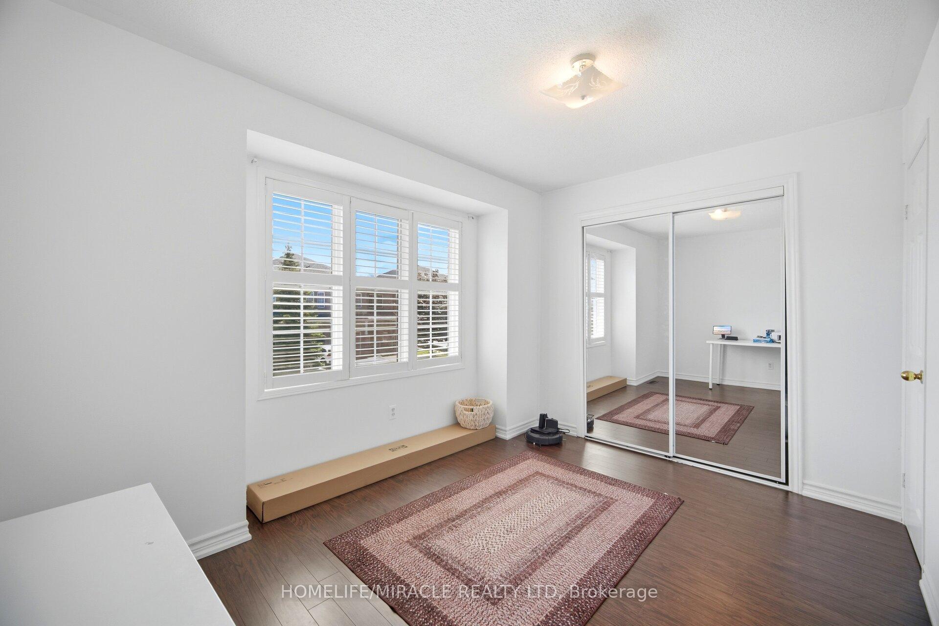 Photo 32 of 16 Capistro Street, Brampton, Fletcher's Meadow — HOMEH