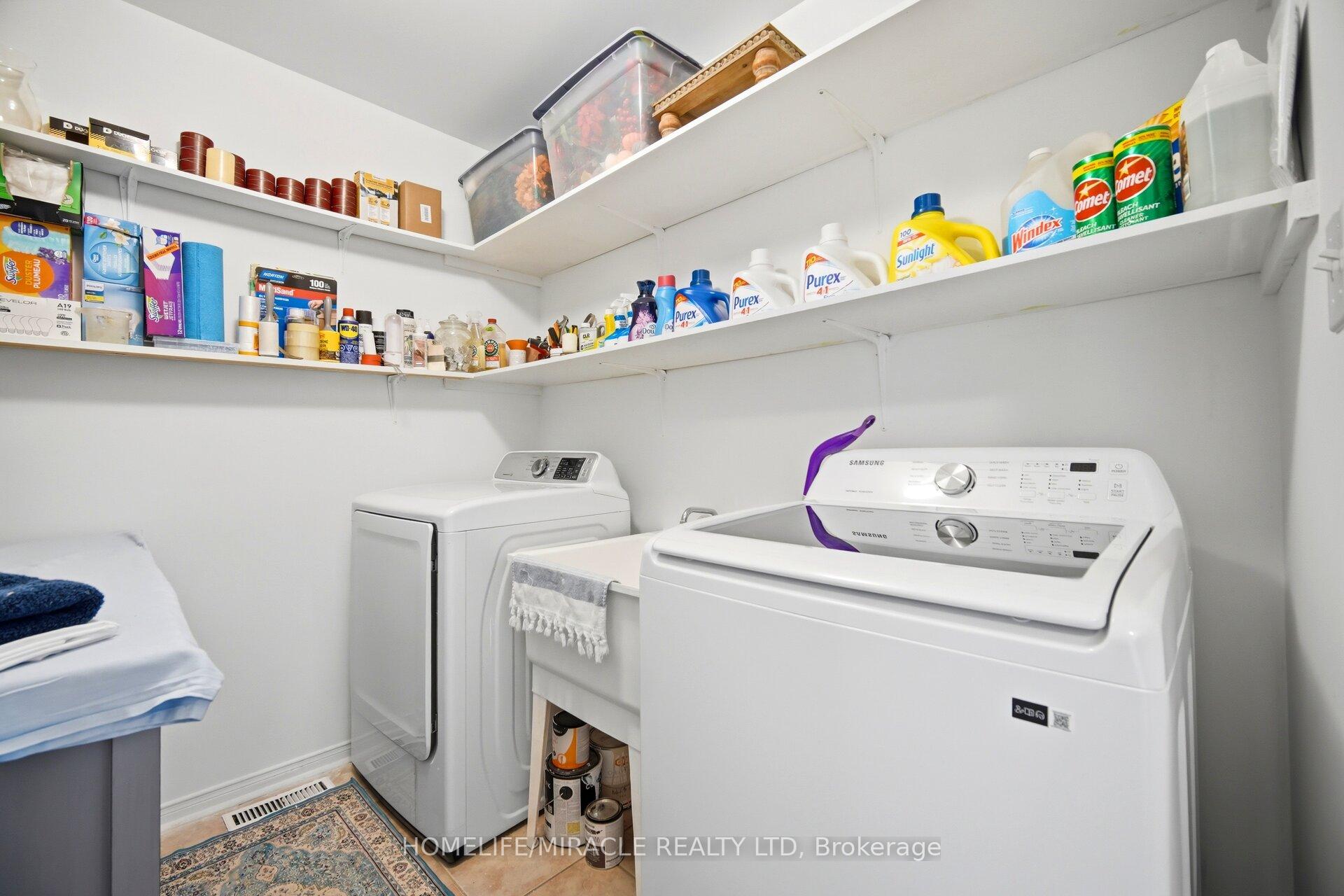 Photo 36 of 16 Capistro Street, Brampton, Fletcher's Meadow — HOMEH